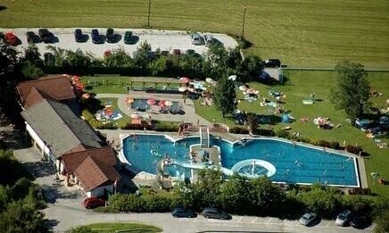freibad-luftaufnahme.jpg