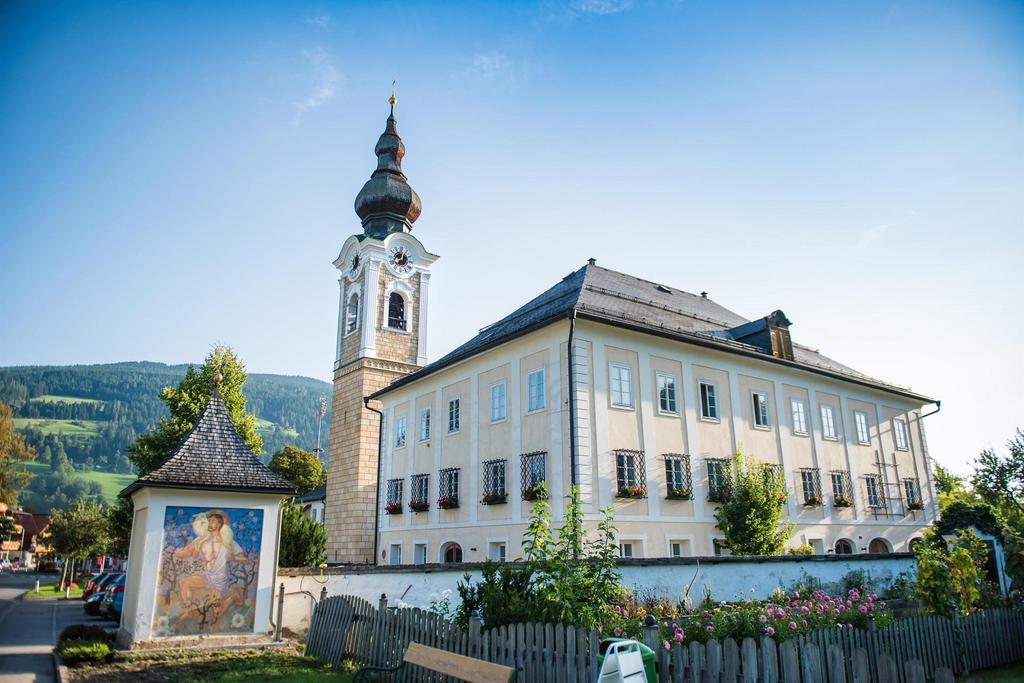 pfarrkiche-altenmarkt-tradition-sommer