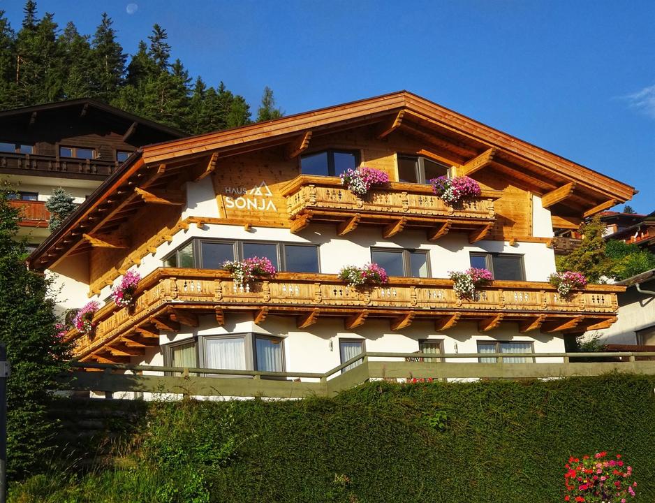 Haus Sonja Außenansicht Sommer