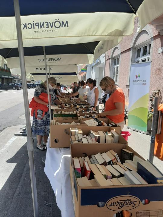 Bücherflohmarkt der Stadtbibliothek Altheim