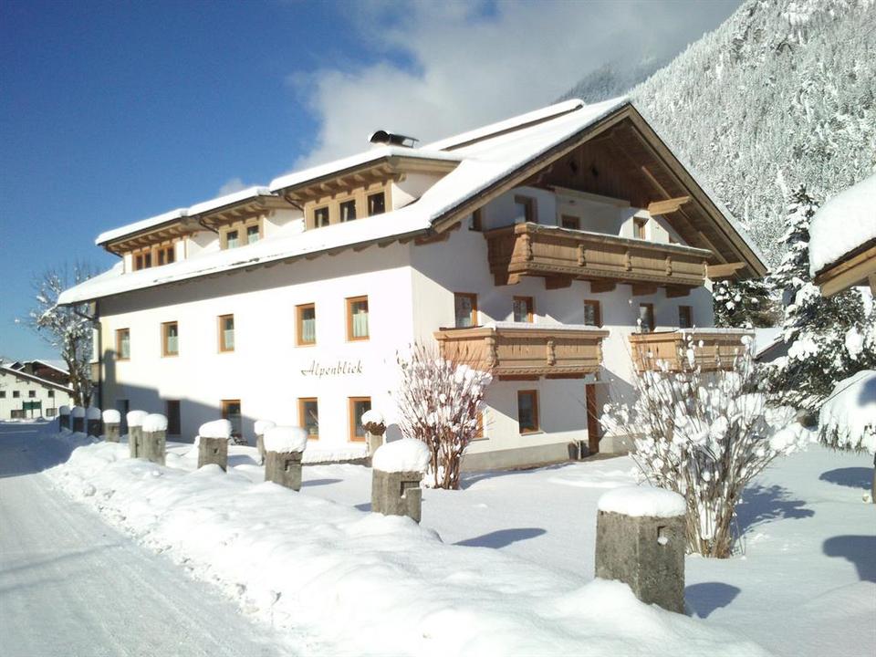 Haus Alpenblick im Winter