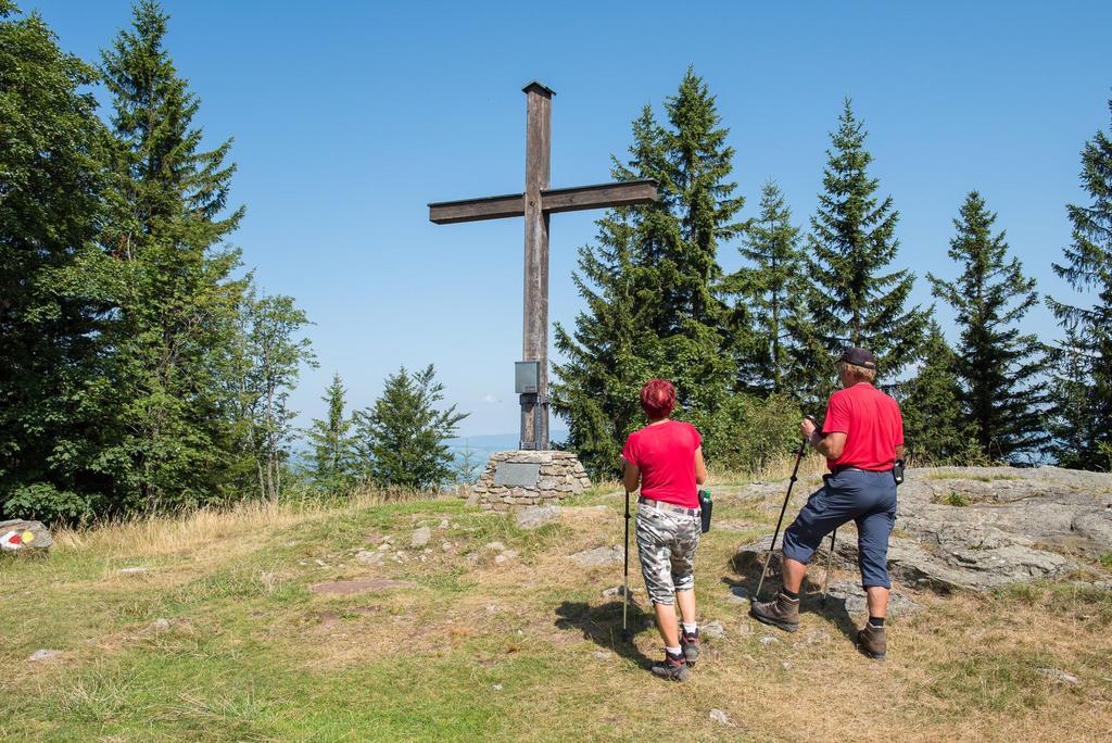 Masenberg: Gipfelkreuz in der Oststeiermark