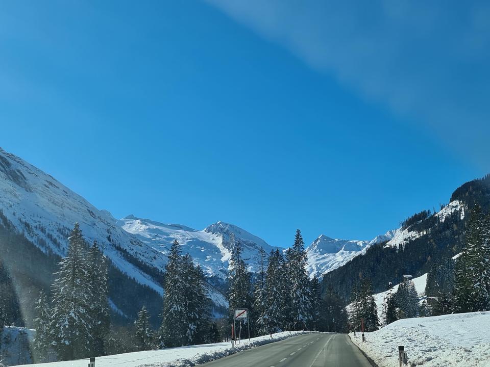Richtung Hintertuxer Gletscher