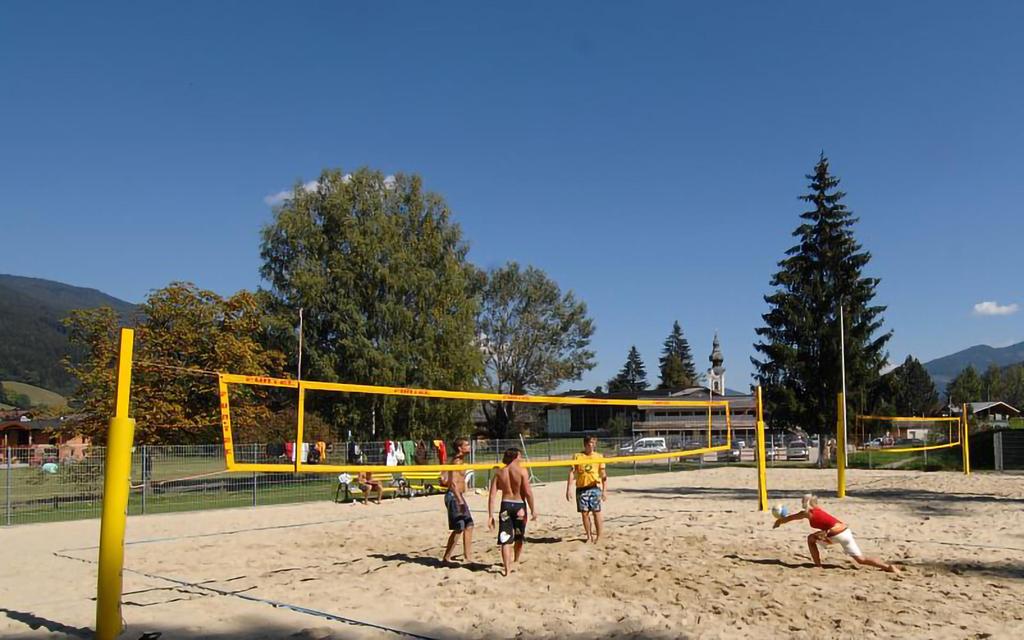 beachvolleyball-sommer-sportanlage-sport-outdoor