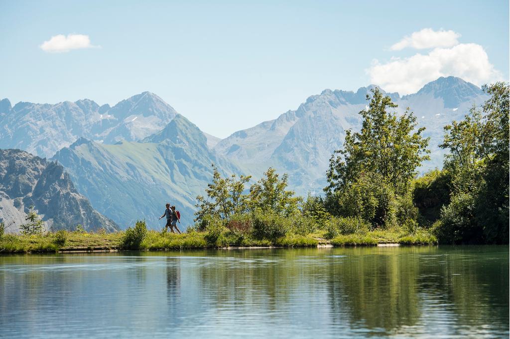 Gemütliche Runde um den Stafelalpsee