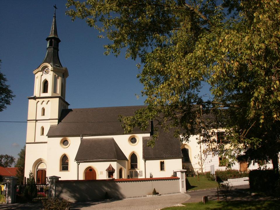 Wallfahrtskirche \"Maria vom guten Rat\" Dörnbach