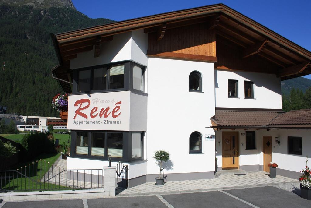 Haus Rene - Sommeransicht