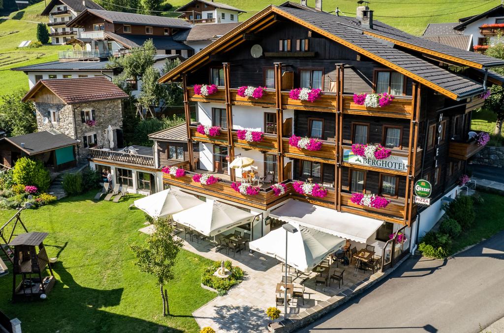 HOTEL_1-2022
