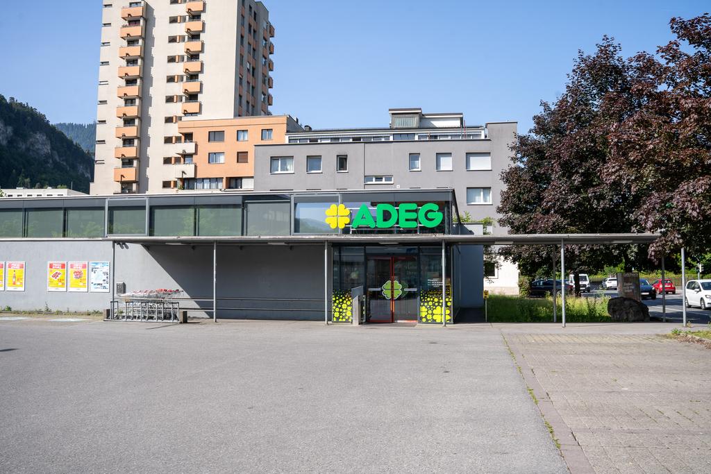 Adeg Neumann.jpg