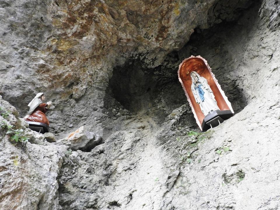 Lourdesgrotte - Kirchdorf Region St. Johann in Tirol
