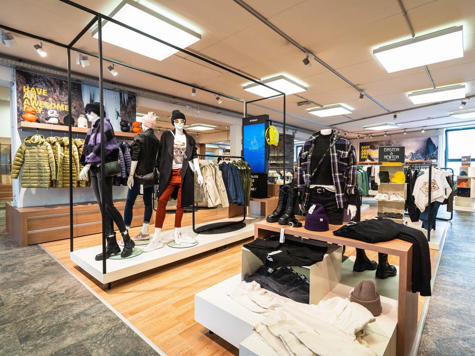 Mode bei Intersport Scholz