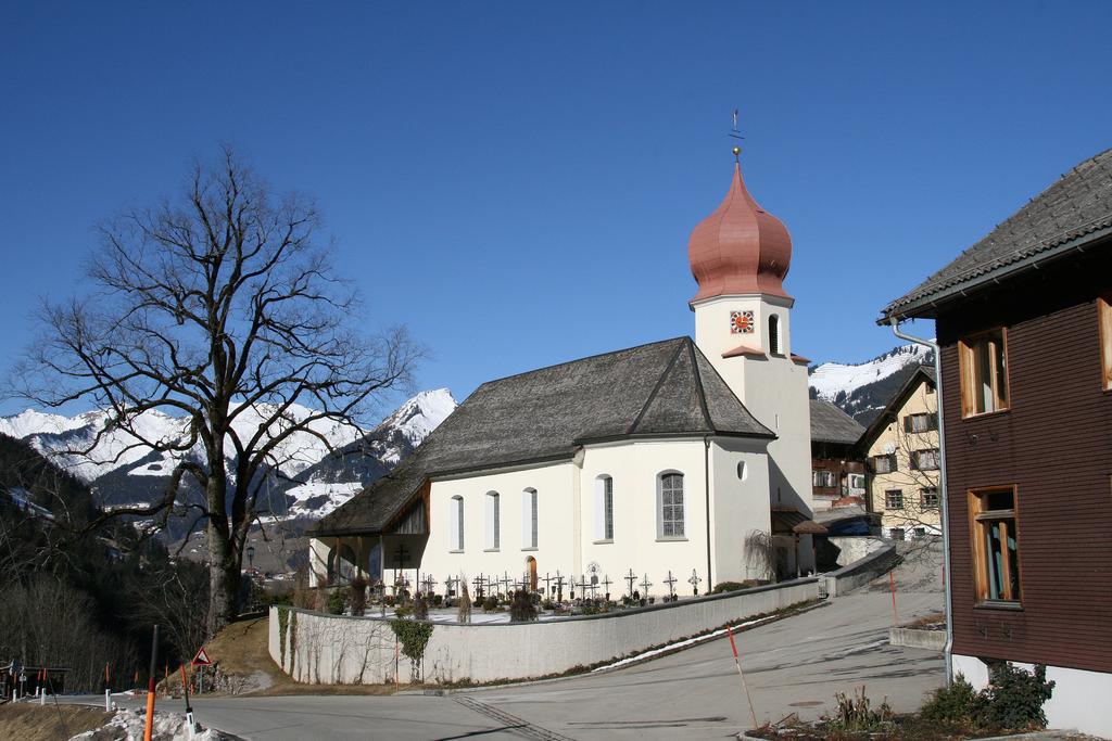 Raggal, Kuratienkirche Heilige Katharina