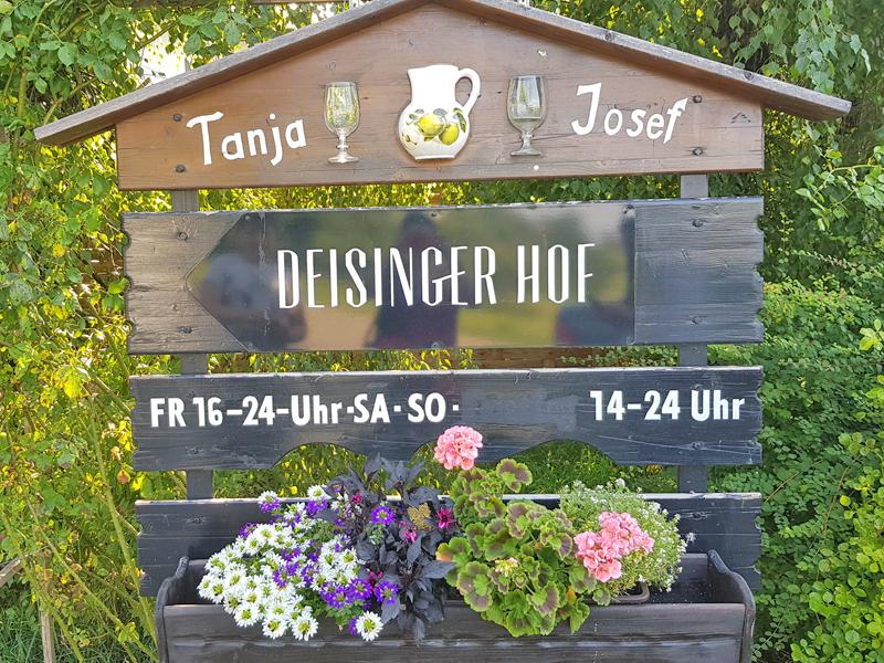 Oeffnungszeiten-Schild-Deisingerhof_christina-ahorner-reumann