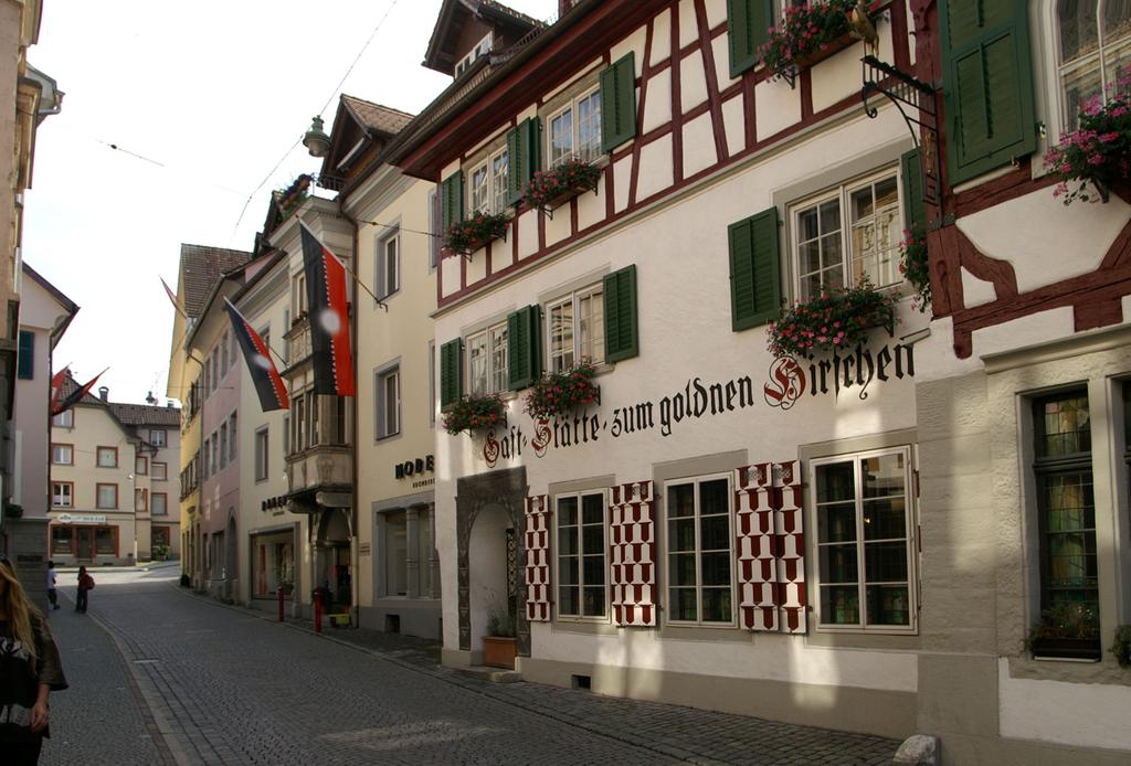 Goldener Hirschen