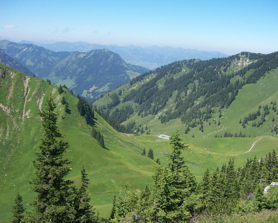 Blick zur Zipfelsalpe