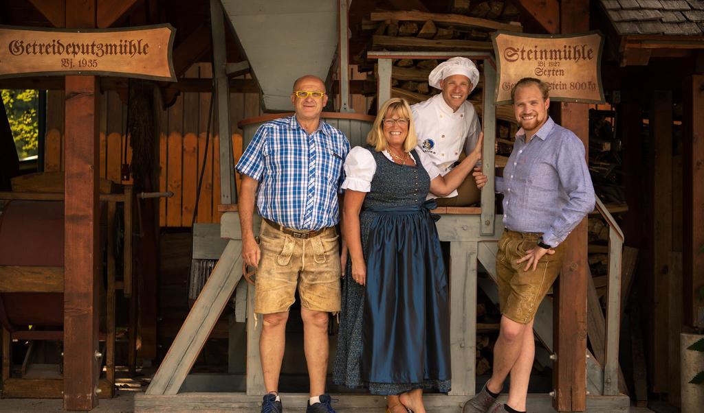 Bauer_Familie_1 mail zugeschnitten
