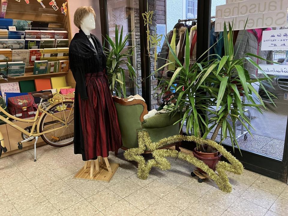 Second Hand Shop