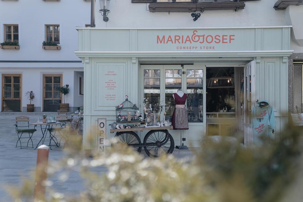 Maria&Josef außen