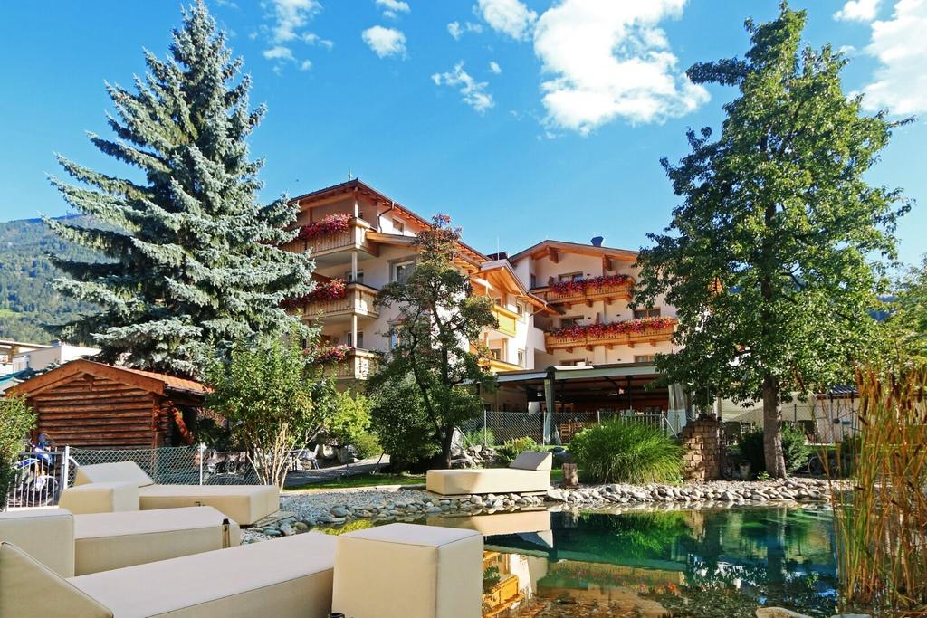 01 Ansicht Hotel Sommer.jpg