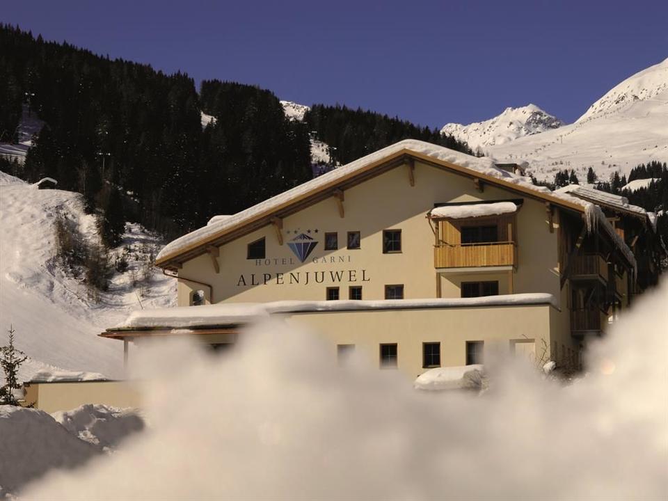 Hausansicht Winter