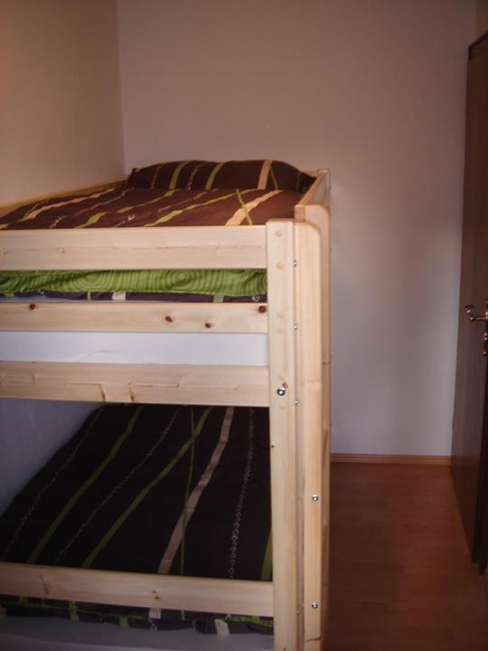 Schlafzimmer 1