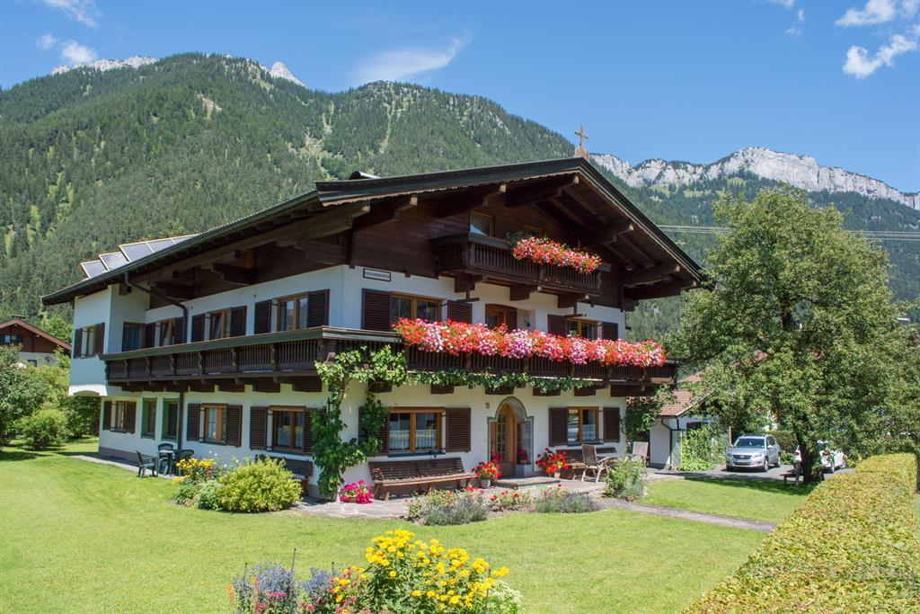 Sommer Haus Adler