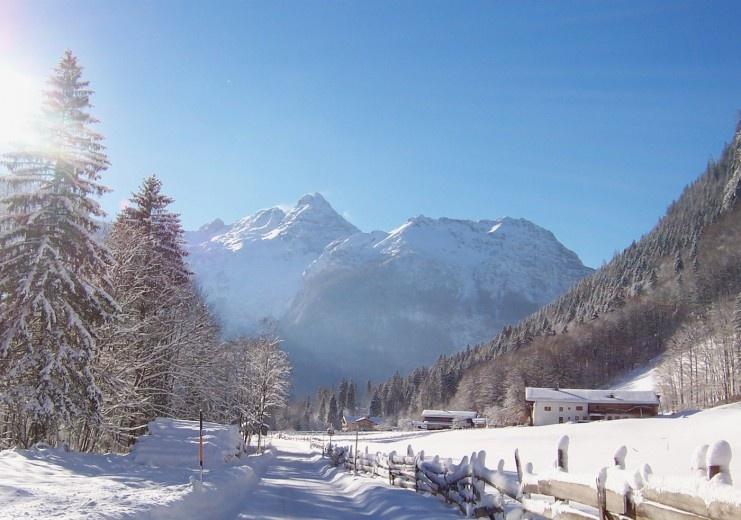 Weißbach Hinteral mit Blick zum Lohfeyer