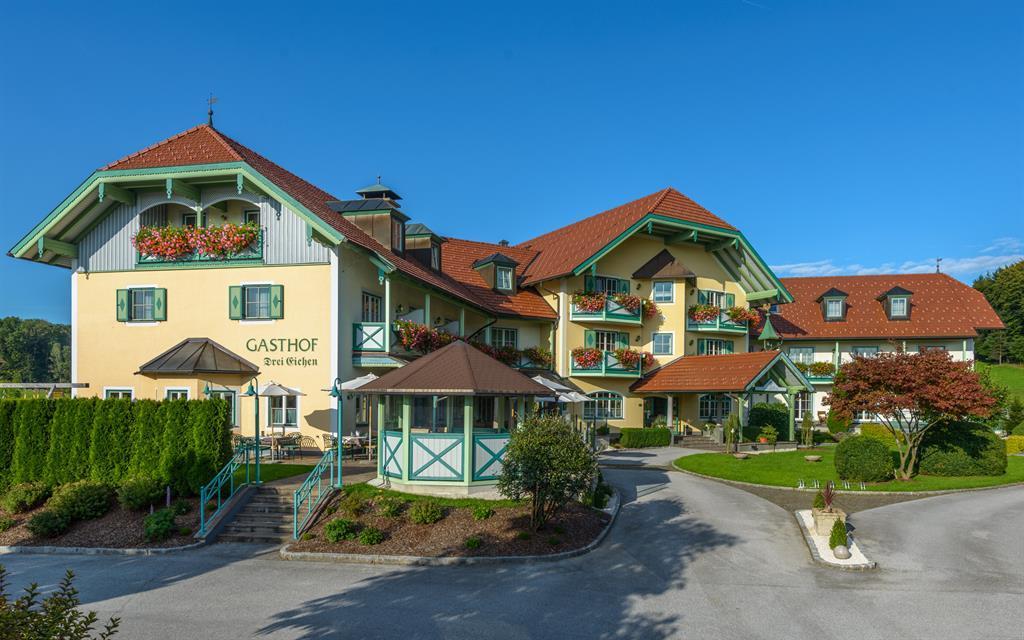 Landhotel Drei Eichen Hausansicht