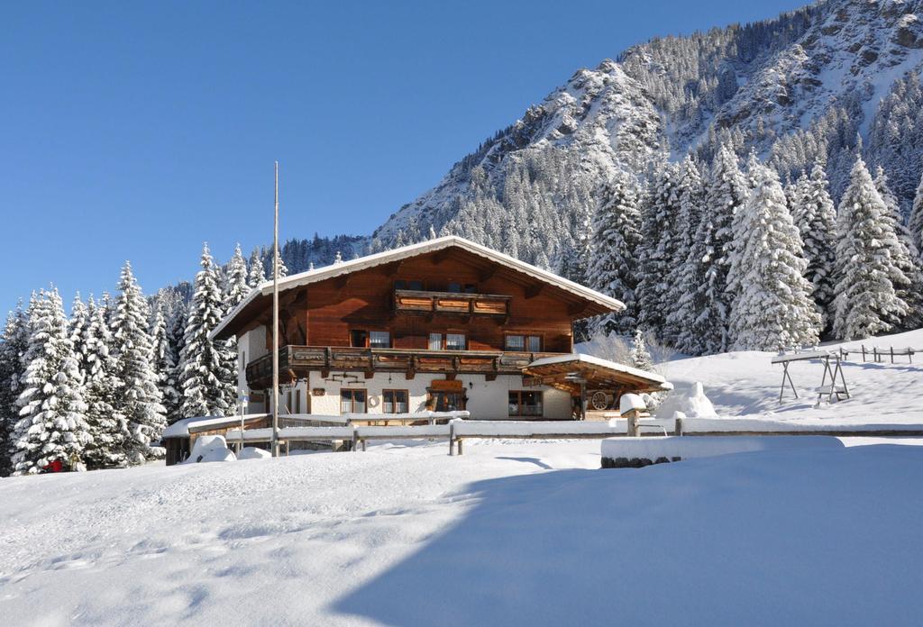 Vilser Alm Außenansicht Winte
