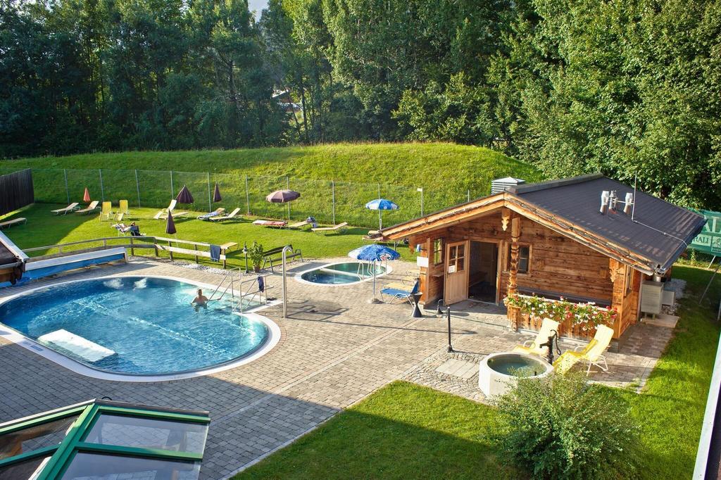 Aussenansicht_Sommer_1
