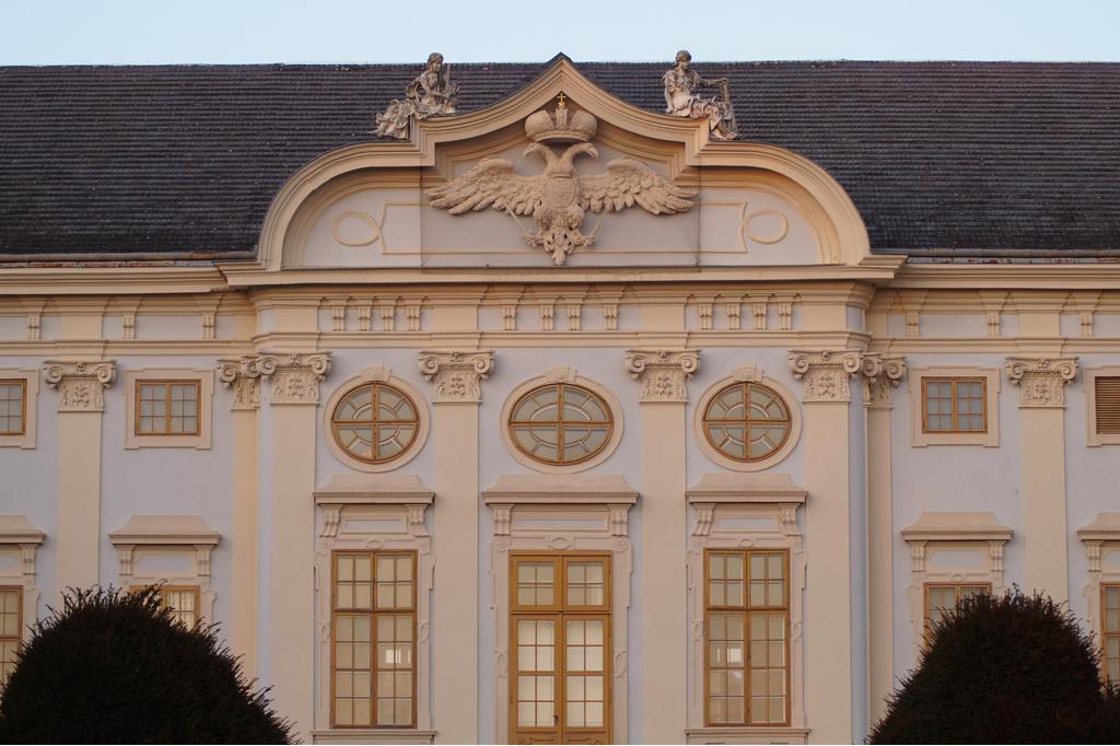 Schloss Halbturn