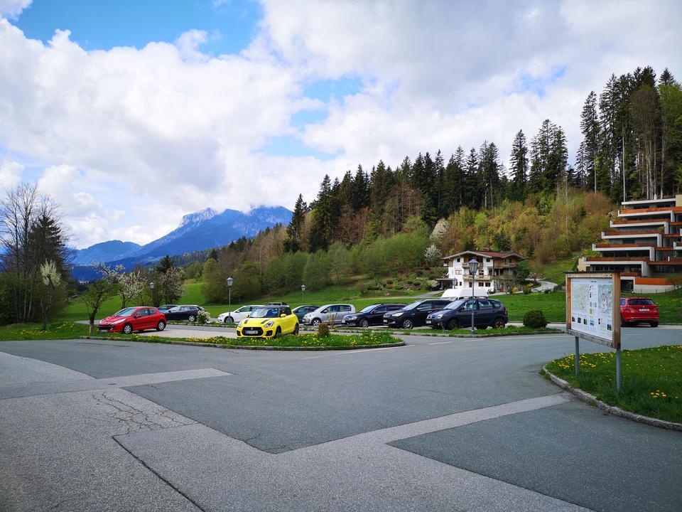 Scheffau_Parkplatz_Gemeinde