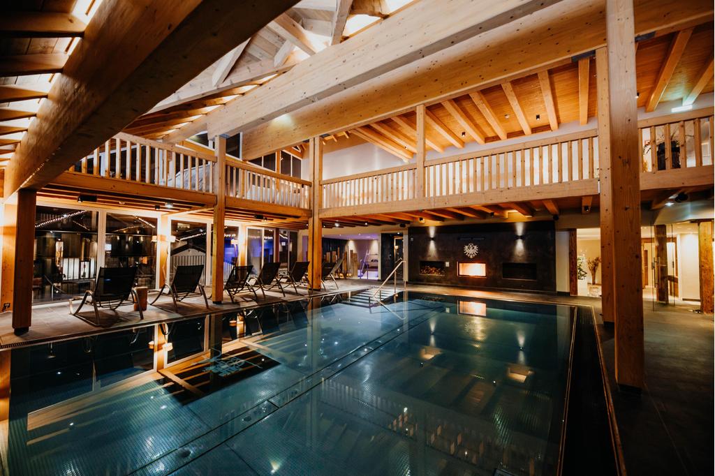Wellnessbereich Post Seefeld Pool