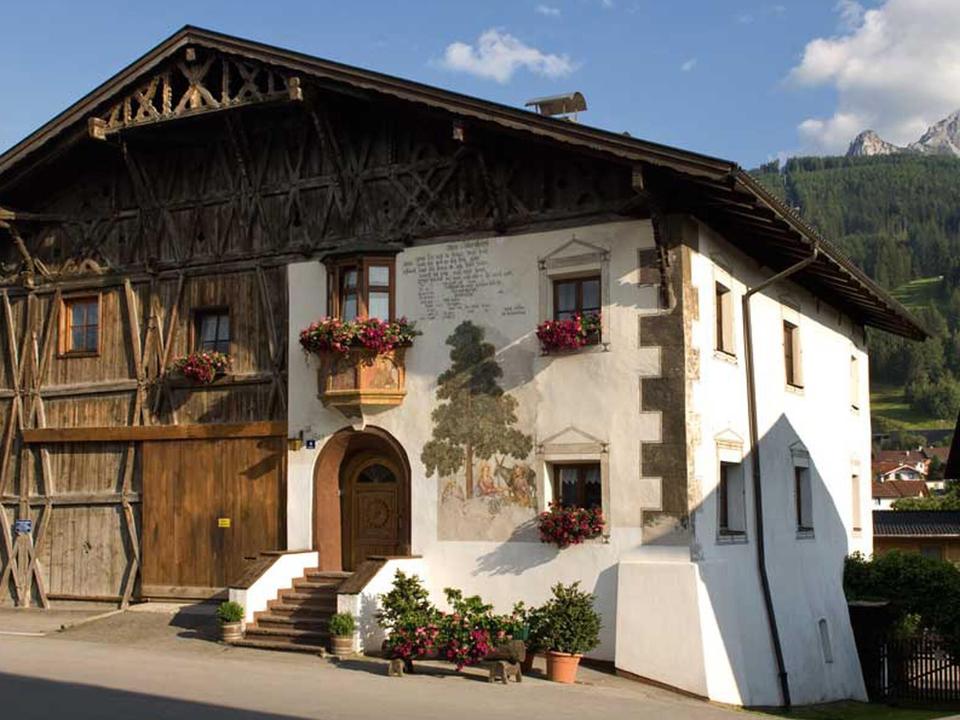 Haus Sommer - Vorderansicht mit schöner Fassade