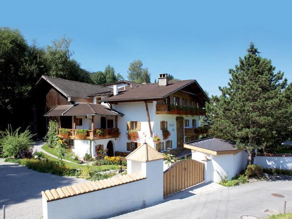 Reasnhof - Hausansicht Sommer