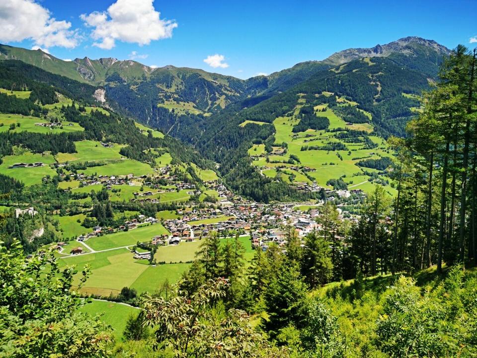 thiemeweg-ausblick-c-bernhard-assmair.jpg
