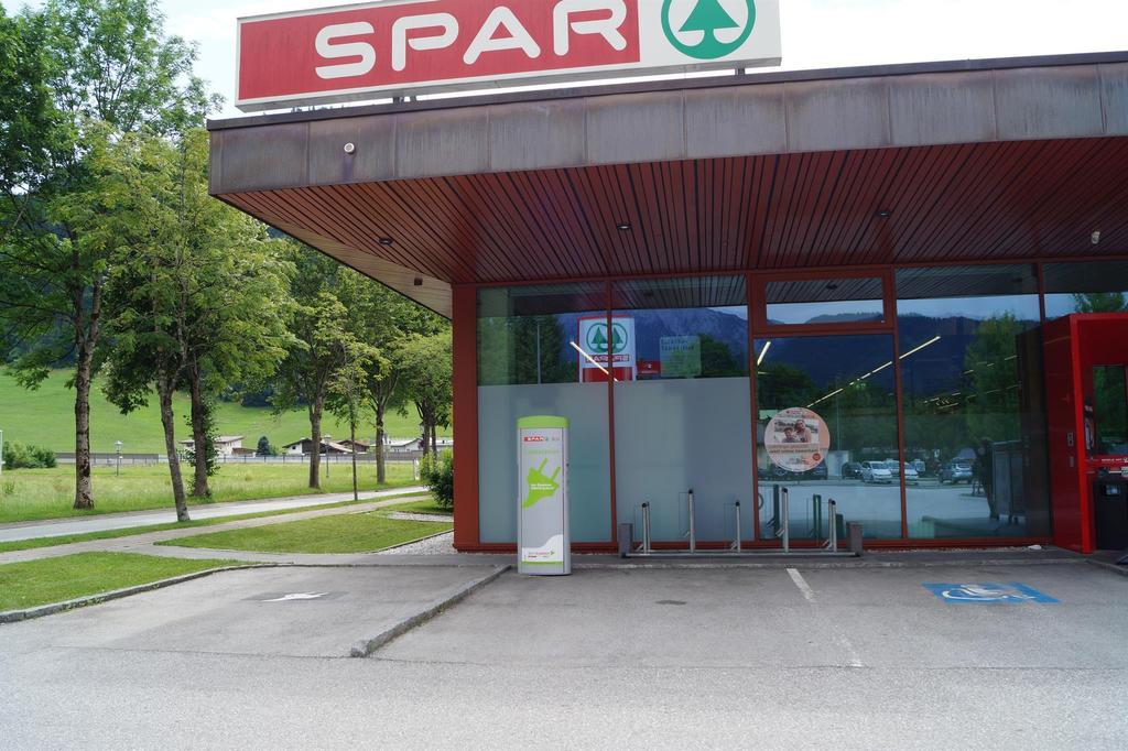 Söll_E-Tankstelle/Spar_Wilder Kaiser