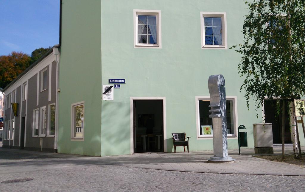 Innviertler Künstlergilde am Kirchenplatz