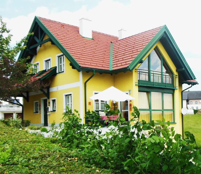 Hausansicht Sommer