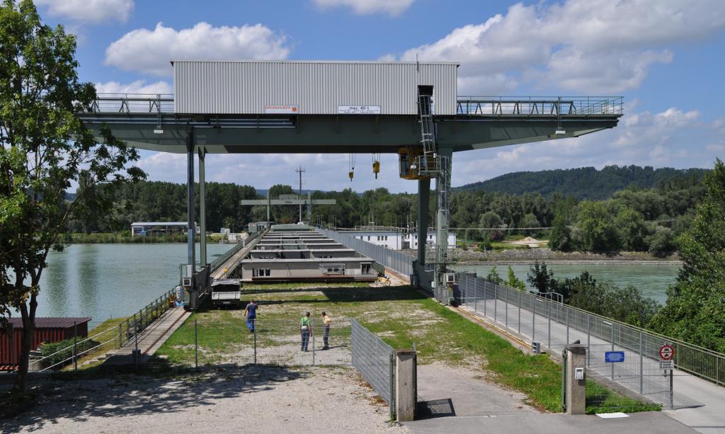 Inn-Wasserkraftwerk mining.JPG