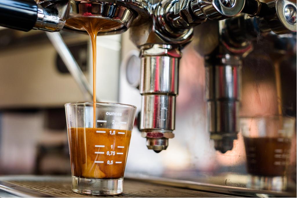Cupping_Kaffee_DunkelHell