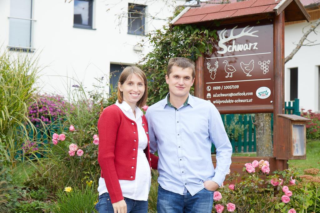 LK_Schwarz_10_20 01.CR2.p