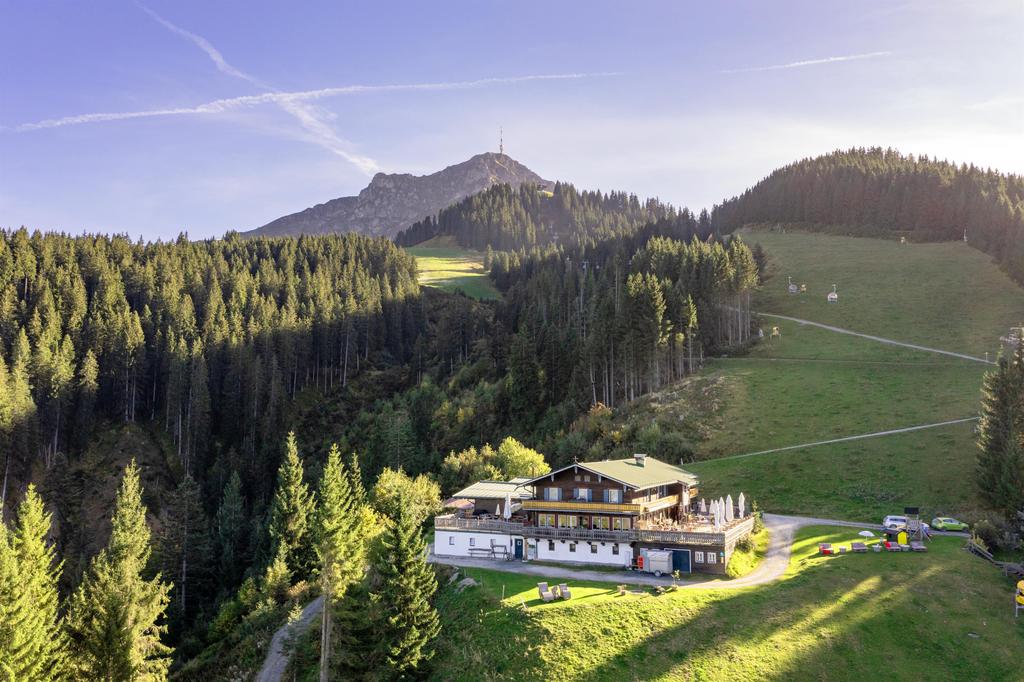Angerer Alm von außen