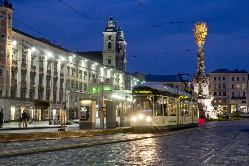 Station der Pöstlingbergbahn am Hauptplatz Linz