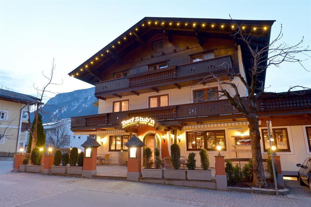 Söll_Dorfstubn Abends_Wilder Kaiser