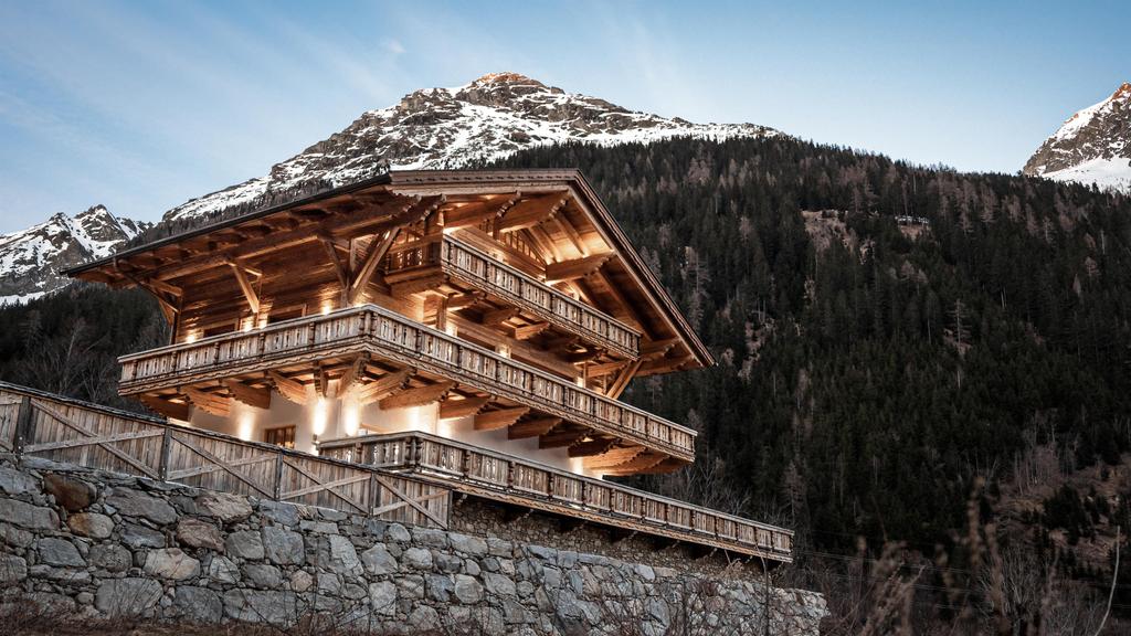 Grand Chalet Außenaufmnahme nacht