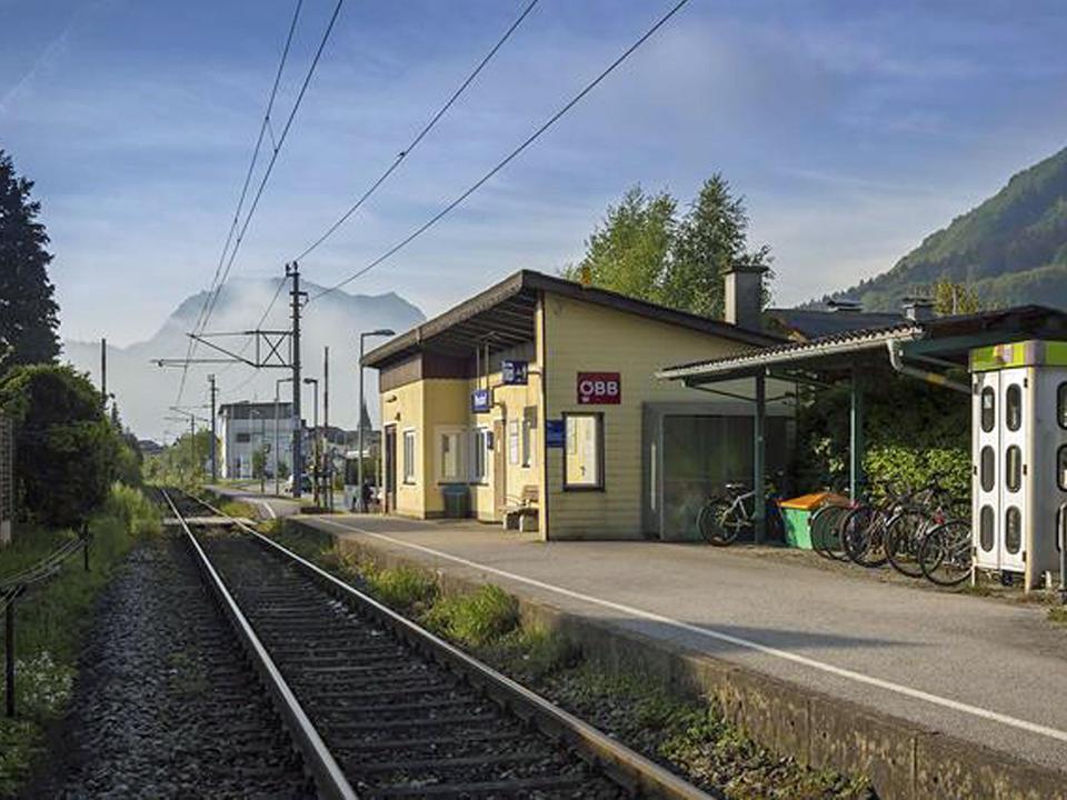 Bahnhaltestelle Pinsdorf