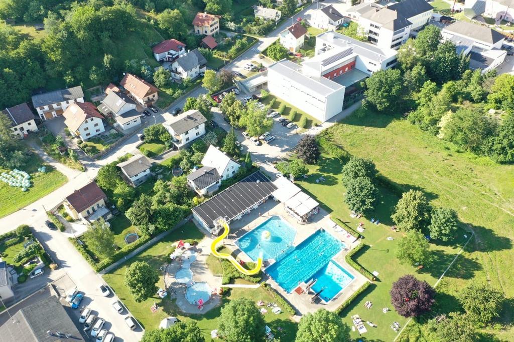 Freibad Luftaufnahme