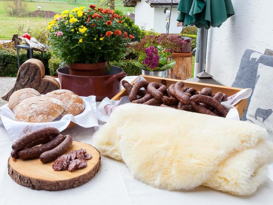 Würste, Schaffell