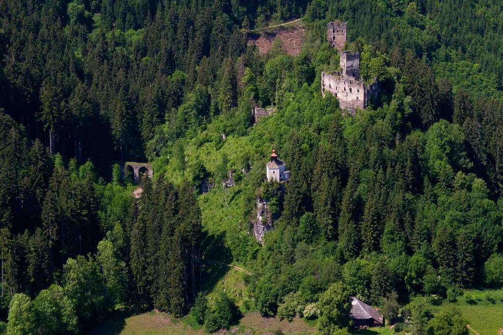 Luftaufnahme Kraiger Schlösser